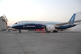 B787 Dreamliner in Abu Dhabi