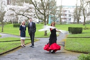 Kathryn MacDonnell, Spanish Tourism Office, and Andrew Murphy, Chief Commercial Officer, Shannon Airport, watch Fatima Lucia, Flamenco Galway