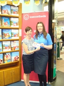 Grainne Caffrey, Lowcostbeds, presents Vanessa O’Connor, Cassidy Travel, with her €100 One4all voucher