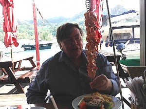 ITTN’s Neil Steedman contemplates his prawn platter at Bravo Restaurant, Eden Island, Mahé