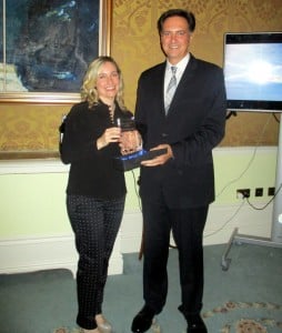 Fiona Noonan receives her Sales award from David Thomas the Regionla Director of American Airlines