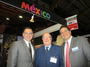Miguel Malfavon, Mexican Ambassador: Ian Bloomfield, ITTN; and Vicente Salas, Mexico Tourism Board