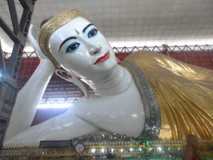 Reclining Buddha in Chauck Htat Gyee Pagoda 