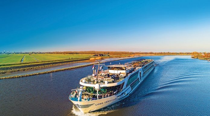 Riviera Travel Rejoins CLIA