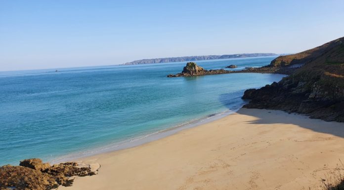 Ireland Hopping: The Guernsey Adventure Continues!