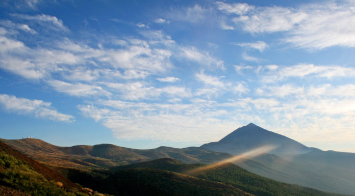 Main Tourist Areas Largely Unaffected as Large Deployment Work to Control Tenerife Fires