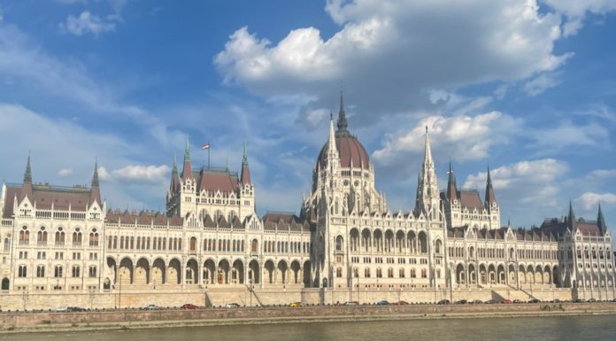 APT Travelmarvel Introduces Flight-Inclusive River Cruise Packages in Ireland