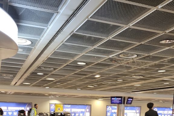 Don’t Lose Your Luggage: 10 Tips for Smart Packing