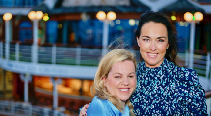 Showstoppers – Entertainment & Dining onboard Emerald Princess