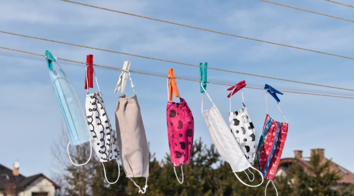 Health Minister Suggests Masks Should be Worn on Public Transport this Winter but will not be Mandatory