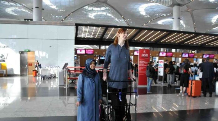 World’s Tallest Woman Takes First-Ever Flight