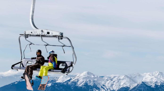 French Unions to Close Ski Lifts in Strike Action During Peak Season