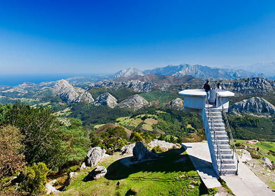 New Flights and Cheese Nights with Asturias Tourism Hotel in Dublin