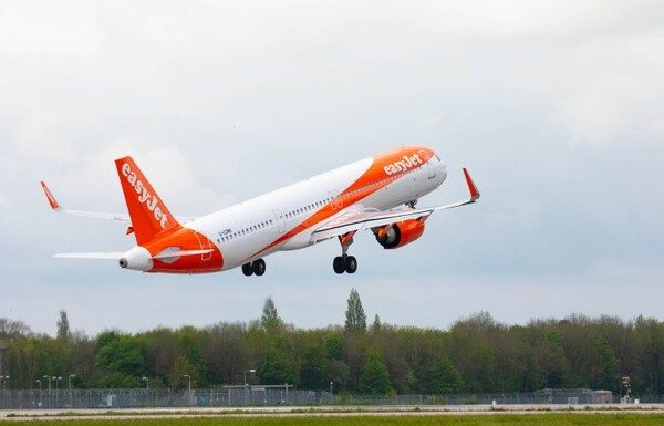 EasyJet Cuts 2% of Summer Flight Schedule as ATC Strike Havoc Bites EasyJet in ireland