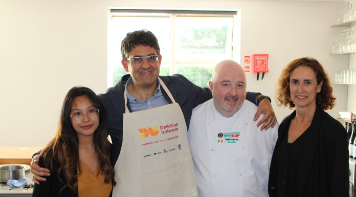 Visit Valencia Hosts Paella Cooking Demonstration