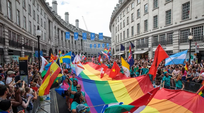 United Airlines Signs Up as Headline Sponsor of London’s Pride Festival
