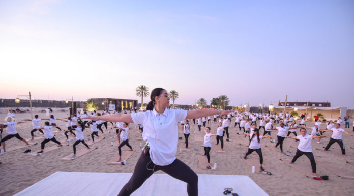 Emirates Sets Guinness World Record for Yoga Session in Dubai Desert