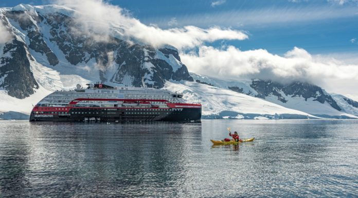 HX to Introduce All-Inclusive Options for Passengers