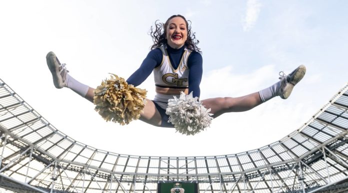 Fans ‘Touchdown’ in Dublin for Aer Lingus College Football Classic