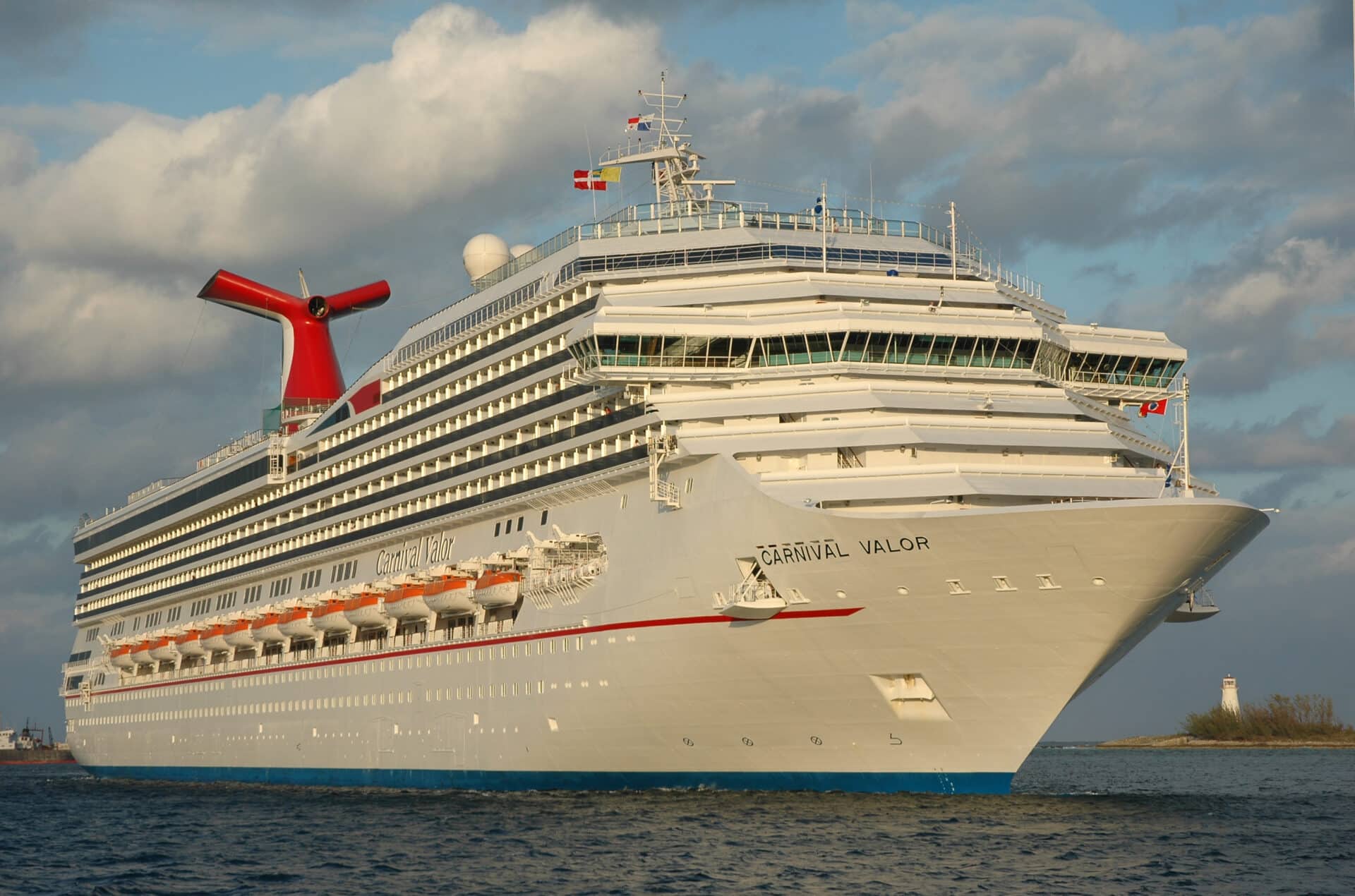 Carnival Cruise Line Extends Schedules on 3 Ships on North American