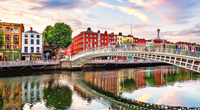 First 10 Months of Year Saw 8% Rise in Visitor Numbers, 15% Spending Surge; Figures Show