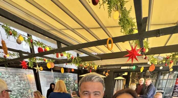 TBO Bookabed & Universal Resorts Thank Irish Travel Trade at Christmas Lunch in Dublin Woollen Mills