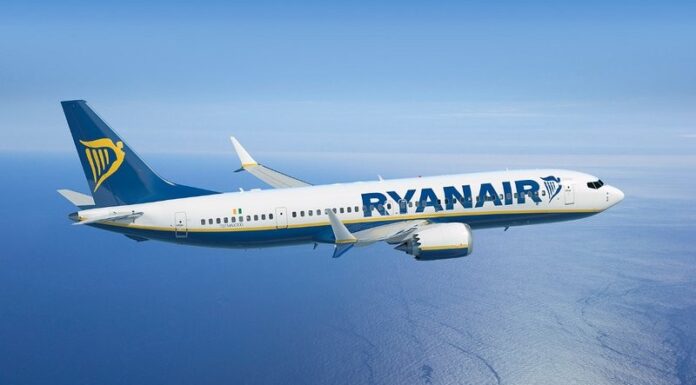 Ryanair to Stop Flying to the Azores at the End of March