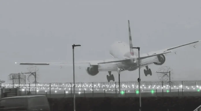 Irish Airports Warn of Friday Flight Disruption due to Storm Éowyn