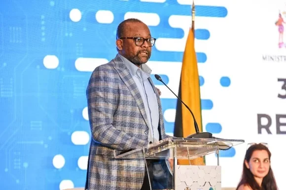 Human Touch will Always Outweigh Power of AI; Jamaica Tourism’s Donovan White Stresses