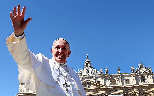 Number of Irish People Booking Trips to Rome Soars 100% in Wake of Pope Francis Passing