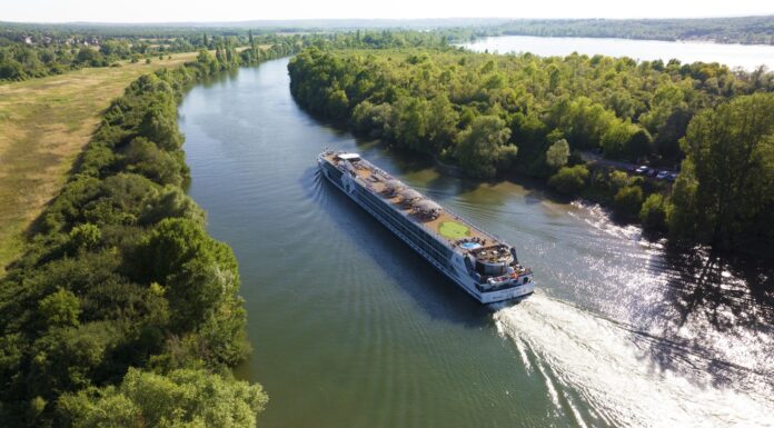 Supplier Spotlight: Castles and Currents – A Paddling Adventure on Berounka River with Riviera Travel