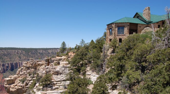 Grand Canyon North Rim Closes for Season Due to Fire Damage