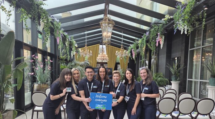 JWT Cruise Show in Galway Sees 300 Guests in Attendance