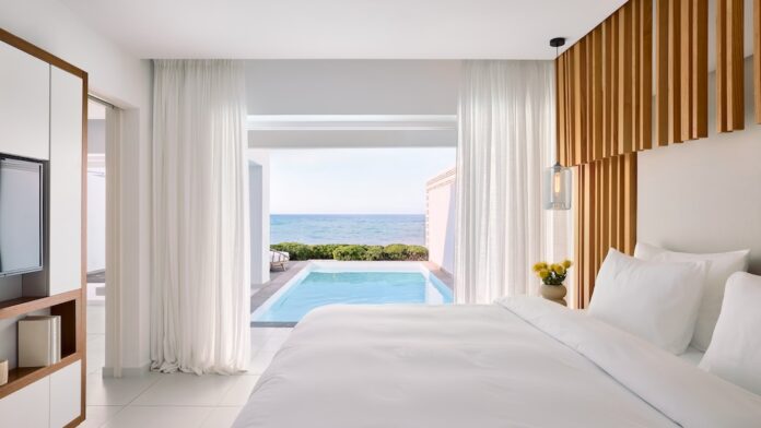 01-grecotel-luxme-white-luxury-all-inclusive-resort