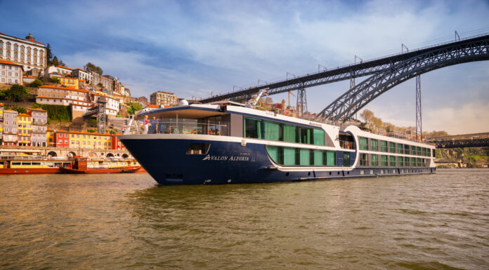 Avalon Waterways Continues Investment in Ireland with New Website